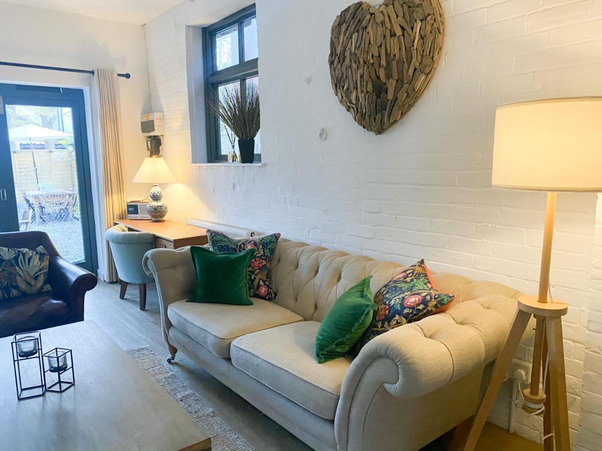 The Coach House - Bournemouth 빌라 외부 사진